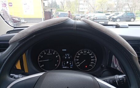 Mitsubishi Outlander III рестайлинг 3, 2014 год, 1 660 000 рублей, 10 фотография