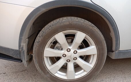 Mitsubishi Outlander III рестайлинг 3, 2014 год, 1 660 000 рублей, 7 фотография