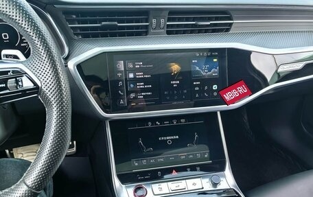Audi RS 6, 2025 год, 16 700 000 рублей, 25 фотография