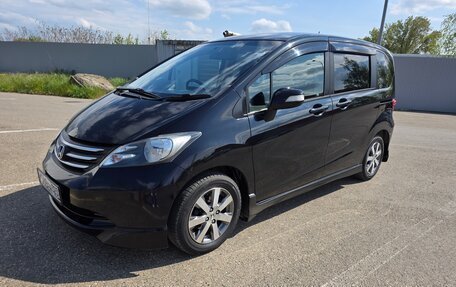 Honda Freed I, 2011 год, 1 060 000 рублей, 2 фотография