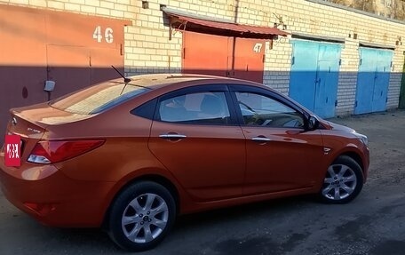 Hyundai Solaris II рестайлинг, 2015 год, 1 120 000 рублей, 3 фотография