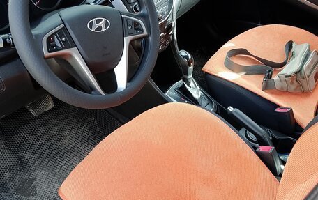 Hyundai Solaris II рестайлинг, 2015 год, 1 120 000 рублей, 14 фотография