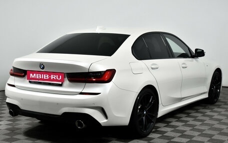 BMW 3 серия, 2019 год, 2 650 000 рублей, 9 фотография