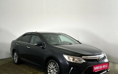 Toyota Camry, 2017 год, 2 079 585 рублей, 2 фотография