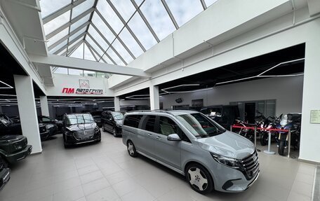 Mercedes-Benz V-Класс, 2026 год, 14 990 000 рублей, 39 фотография