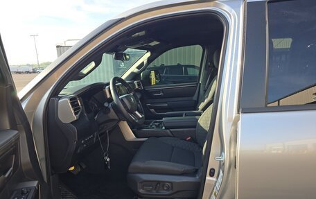 Toyota Tundra, 2025 год, 5 500 000 рублей, 4 фотография