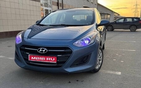 Hyundai i30 II рестайлинг, 2015 год, 900 000 рублей, 1 фотография