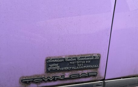 Lincoln Town Car III рестайлинг, 2000 год, 200 000 рублей, 1 фотография