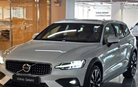 Volvo V60 II, 2025 год, 5 500 000 рублей, 1 фотография