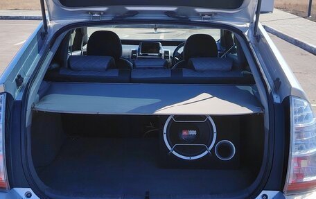 Toyota Prius, 2007 год, 850 000 рублей, 8 фотография