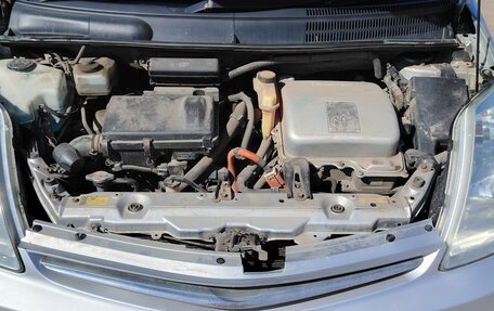 Toyota Prius, 2007 год, 850 000 рублей, 14 фотография