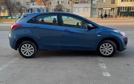Hyundai i30 II рестайлинг, 2015 год, 900 000 рублей, 4 фотография
