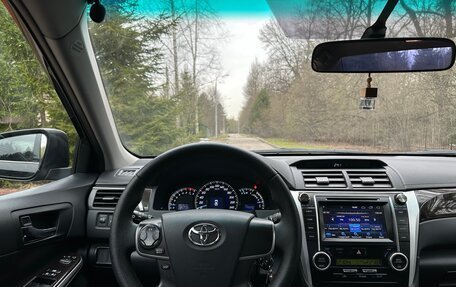 Toyota Camry, 2014 год, 1 950 000 рублей, 10 фотография