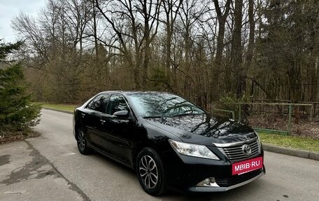 Toyota Camry, 2014 год, 1 950 000 рублей, 2 фотография