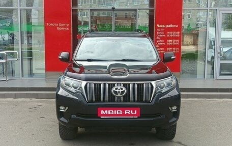 Toyota Land Cruiser Prado 150 рестайлинг 2, 2019 год, 5 125 000 рублей, 2 фотография