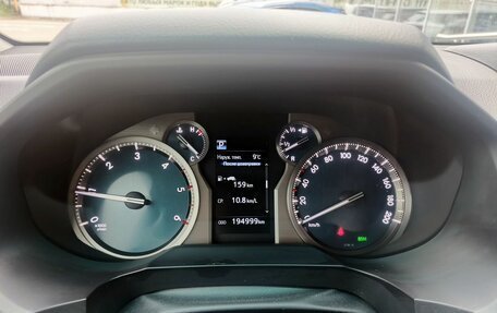 Toyota Land Cruiser Prado 150 рестайлинг 2, 2019 год, 5 125 000 рублей, 13 фотография