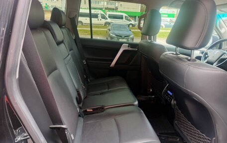 Toyota Land Cruiser Prado 150 рестайлинг 2, 2019 год, 5 125 000 рублей, 16 фотография