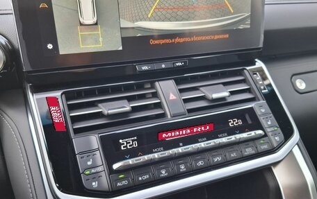 Toyota Land Cruiser, 2025 год, 16 700 000 рублей, 15 фотография