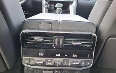 Toyota Land Cruiser, 2025 год, 16 700 000 рублей, 32 фотография