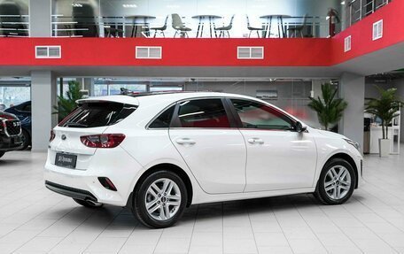 KIA cee'd III, 2019 год, 1 390 000 рублей, 2 фотография