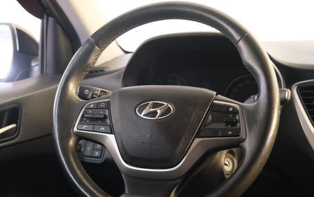 Hyundai Solaris II рестайлинг, 2017 год, 1 079 000 рублей, 12 фотография