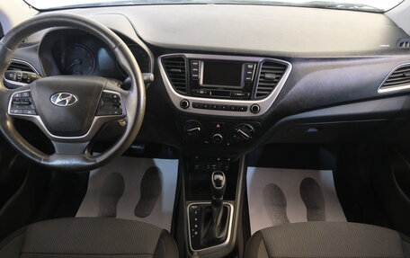 Hyundai Solaris II рестайлинг, 2017 год, 1 079 000 рублей, 13 фотография