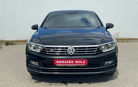 Volkswagen Passat B8 рестайлинг, 2016 год, 1 699 000 рублей, 13 фотография