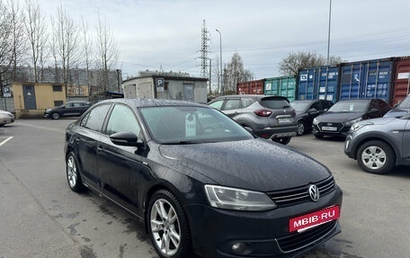 Volkswagen Jetta VI, 2013 год, 749 000 рублей, 3 фотография