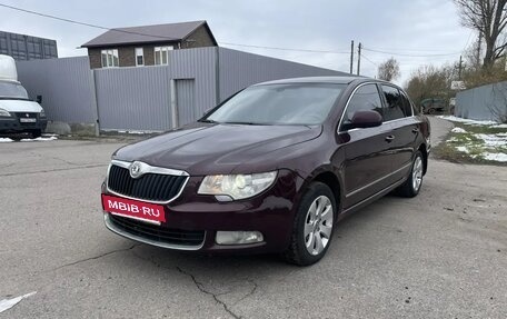 Skoda Superb III рестайлинг, 2012 год, 820 000 рублей, 4 фотография