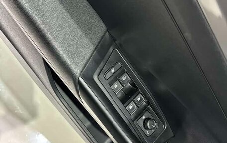 Volkswagen T-Roc I, 2022 год, 1 848 000 рублей, 14 фотография