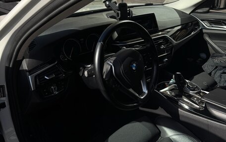 BMW 5 серия, 2019 год, 2 920 000 рублей, 9 фотография