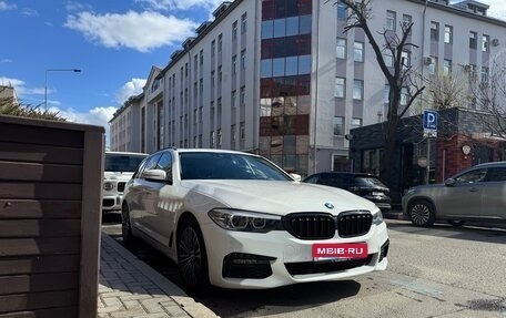 BMW 5 серия, 2019 год, 2 920 000 рублей, 3 фотография