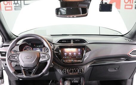 Chevrolet TrailBlazer, 2022 год, 1 802 000 рублей, 6 фотография