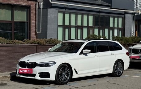 BMW 5 серия, 2019 год, 2 920 000 рублей, 2 фотография