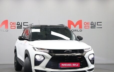 Chevrolet TrailBlazer, 2022 год, 1 802 000 рублей, 2 фотография