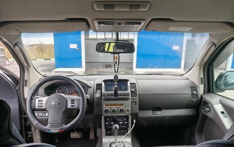 Nissan Pathfinder, 2006 год, 900 000 рублей, 11 фотография