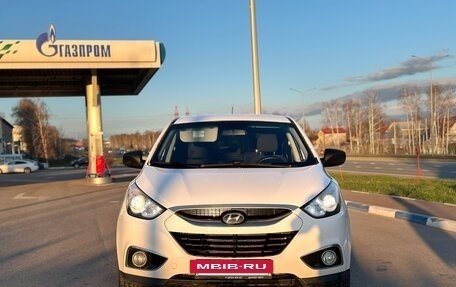 Hyundai ix35 I рестайлинг, 2011 год, 815 000 рублей, 2 фотография