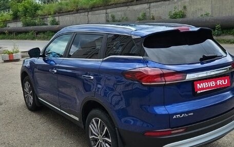 Geely Atlas, 2022 год, 1 820 000 рублей, 7 фотография