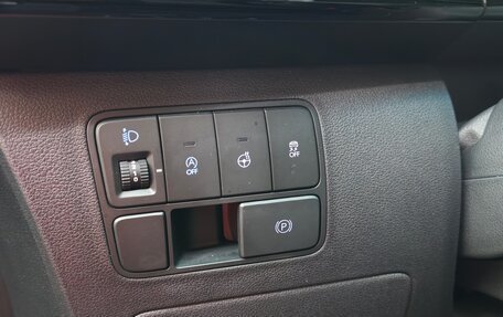 Hyundai Staria, 2024 год, 6 290 000 рублей, 2 фотография