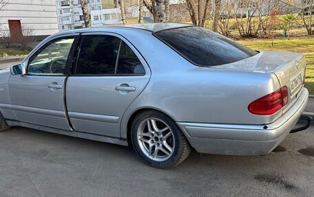 Mercedes-Benz E-Класс, 1997 год, 400 000 рублей, 8 фотография