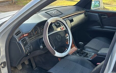Mercedes-Benz E-Класс, 1997 год, 400 000 рублей, 7 фотография