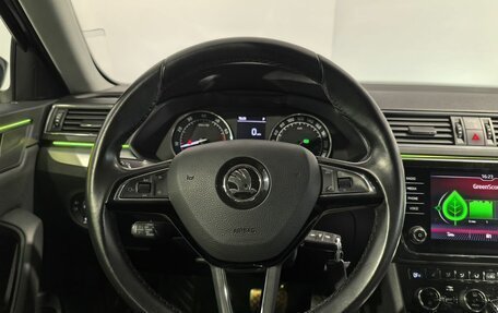 Skoda Superb III рестайлинг, 2017 год, 1 850 000 рублей, 20 фотография