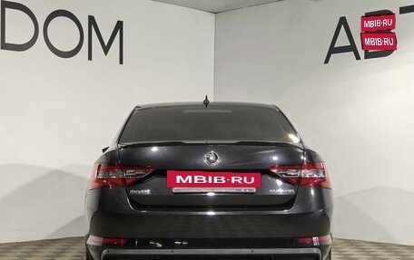 Skoda Superb III рестайлинг, 2017 год, 1 850 000 рублей, 4 фотография