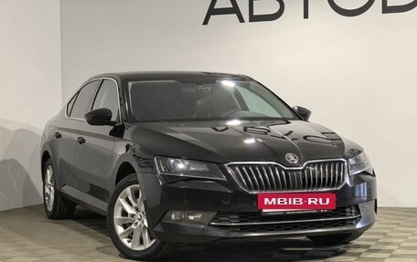 Skoda Superb III рестайлинг, 2017 год, 1 850 000 рублей, 30 фотография