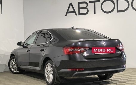 Skoda Superb III рестайлинг, 2017 год, 1 850 000 рублей, 31 фотография