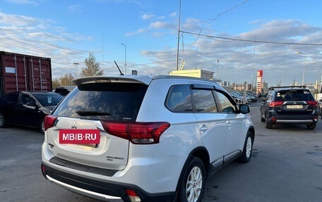 Mitsubishi Outlander III рестайлинг 3, 2015 год, 1 519 000 рублей, 5 фотография