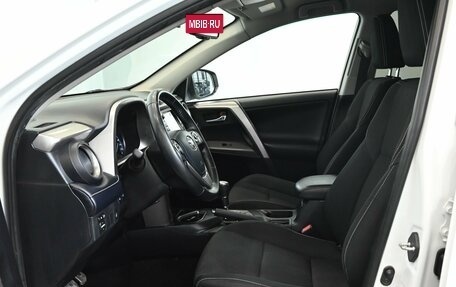 Toyota RAV4, 2018 год, 2 985 000 рублей, 9 фотография