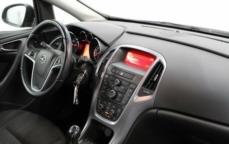 Opel Astra J, 2013 год, 790 000 рублей, 3 фотография
