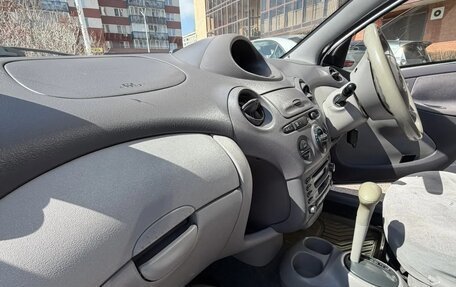 Toyota Platz, 2001 год, 350 000 рублей, 2 фотография