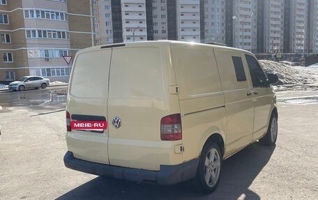 Volkswagen Transporter T5 рестайлинг, 2011 год, 1 000 000 рублей, 5 фотография